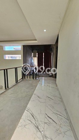Rumah Luas Asri 4 KT Siap Huni di Kalicari Semarang Rumah Luas Asri 4 KT Siap Huni di Kalicari Semarang