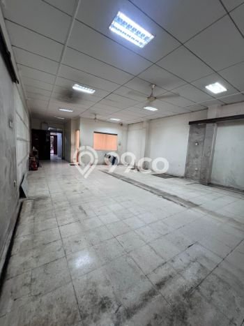 FOR RENT! Ruko di Brumbungan Cocok untuk Bisnis 300m2 FOR RENT! Ruko di Brumbungan Cocok untuk Bisnis 300m2