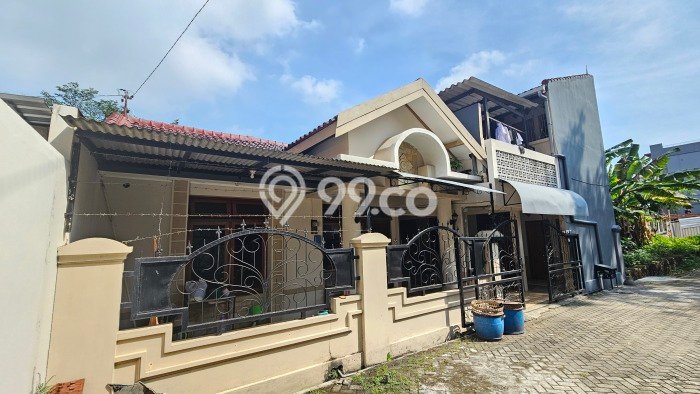 Unit Kost Dijual di Tembalang dengan 20 Kamar Tidur & Luas Bangunan 450m2 Unit Kost Dijual di Tembalang dengan 20 Kamar Tidur & Luas Bangunan 450m2