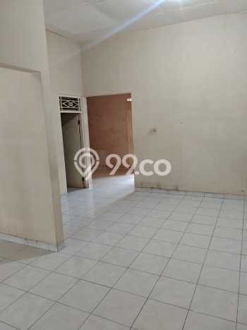 Hunian Mewah LB 220m2 Siap Pakai Desain Elegan di Lamper, Semarang Hunian Mewah LB 220m2 Siap Pakai Desain Elegan di Lamper, Semarang
