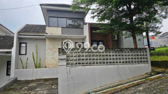 Dijual Rumah 2 Kamar Lokasi Strategis Nyaman dan Strategis di Tembalang Dijual Rumah 2 Kamar Lokasi Strategis Nyaman dan Strategis di Tembalang