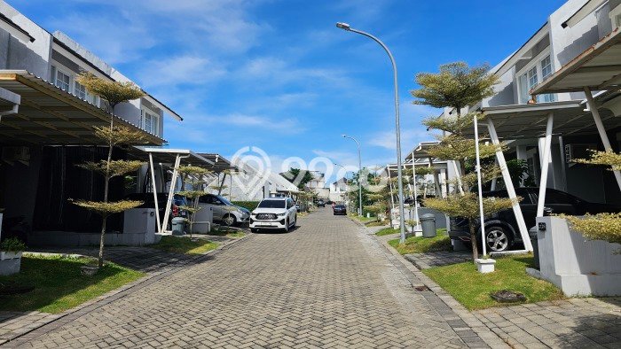 Rumah Luas Asri 3 KT Siap Pakai di Sambiroto Semarang Rumah Luas Asri 3 KT Siap Pakai di Sambiroto Semarang
