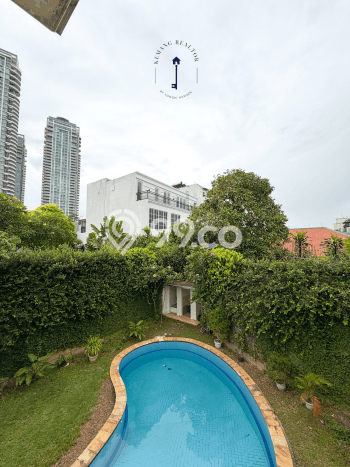 Rumah Elit Modern Tanpa Renovasi di Kemang Jakarta Selatan Rumah Elit Modern Tanpa Renovasi di Kemang Jakarta Selatan