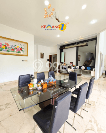 Best Deal Hunian Mewah Ideal dan Luas di Serpong, Tangerang Selatan Best Deal Hunian Mewah Ideal dan Luas di Serpong, Tangerang Selatan