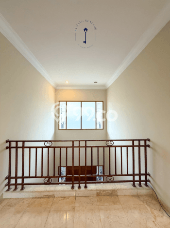 Rumah Elit Modern Tanpa Renovasi di Kemang Jakarta Selatan Rumah Elit Modern Tanpa Renovasi di Kemang Jakarta Selatan