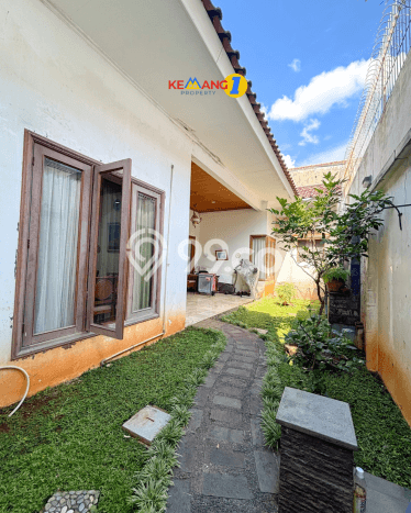 Rumah Elit Modern Tanpa Renovasi di Pejaten Jakarta Selatan Rumah Elit Modern Tanpa Renovasi di Pejaten Jakarta Selatan