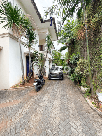 Rumah Elit Modern Tanpa Renovasi di Kemang Jakarta Selatan Rumah Elit Modern Tanpa Renovasi di Kemang Jakarta Selatan
