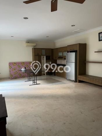 Hunian Mewah Siap Huni LT 243m2 di Kelapa Gading, Jakarta Utara Hunian Mewah Siap Huni LT 243m2 di Kelapa Gading, Jakarta Utara