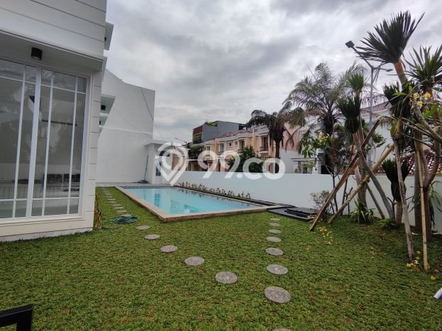 Siap Huni Rumah Mewah 4 Kamar di Kelapa Gading Dekat ke Mana Saja Siap Huni Rumah Mewah 4 Kamar di Kelapa Gading Dekat ke Mana Saja
