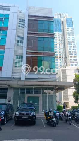 Ruko untuk disewa di Kelapa Gading punya LT 114m2 & LB 434m2 harga sewa kompetitif Ruko untuk disewa di Kelapa Gading punya LT 114m2 & LB 434m2 harga sewa kompetitif