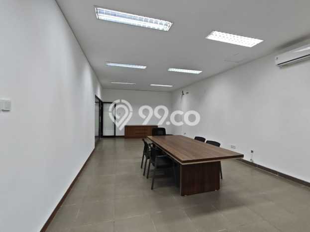 FOR RENT! Ruko di Kemang Cocok untuk Bisnis 360m2 FOR RENT! Ruko di Kemang Cocok untuk Bisnis 360m2