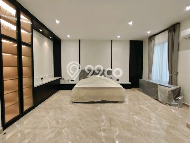 Rumah Mewah Siap Huni LT 405m2 di Kelapa Gading, Jakarta Utara Rumah Mewah Siap Huni LT 405m2 di Kelapa Gading, Jakarta Utara