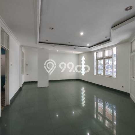 Jual Rumah Murah Meriah Kelapa Gading Punya 4 KT & LT 300m2 Jual Rumah Murah Meriah Kelapa Gading Punya 4 KT & LT 300m2