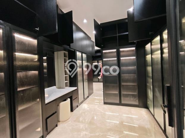 Rumah Mewah Siap Huni LT 405m2 di Kelapa Gading, Jakarta Utara Rumah Mewah Siap Huni LT 405m2 di Kelapa Gading, Jakarta Utara