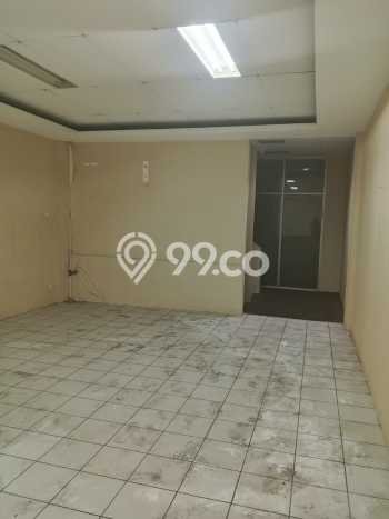 Disewakan Ruko komersial di Kelapa Gading luas bangunan 337m2 Disewakan Ruko komersial di Kelapa Gading luas bangunan 337m2