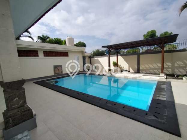 Jual Rumah Luas Elegan Dengan View Cantik di Nusa Dua, Badung Jual Rumah Luas Elegan Dengan View Cantik di Nusa Dua, Badung