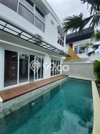 Tersedia Vila Kawasan , Area 120m2m², Area tenang untuk Anda Tersedia Vila Kawasan , Area 120m2m², Area tenang untuk Anda