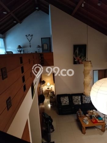 Rumah Elit Modern Tanpa Renovasi di Pulomas Jakarta Timur Rumah Elit Modern Tanpa Renovasi di Pulomas Jakarta Timur