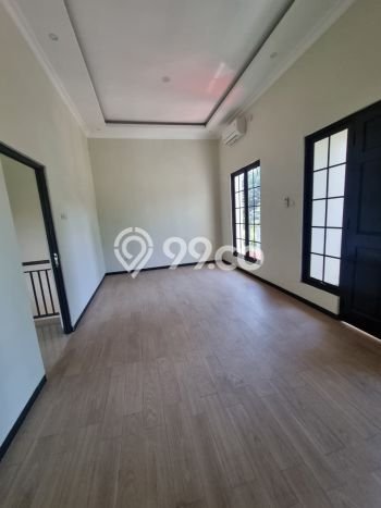 Lokasi terbaik! Rumah siap pakai disewakan di Banyumanik LB 110m2 Lokasi terbaik! Rumah siap pakai disewakan di Banyumanik LB 110m2