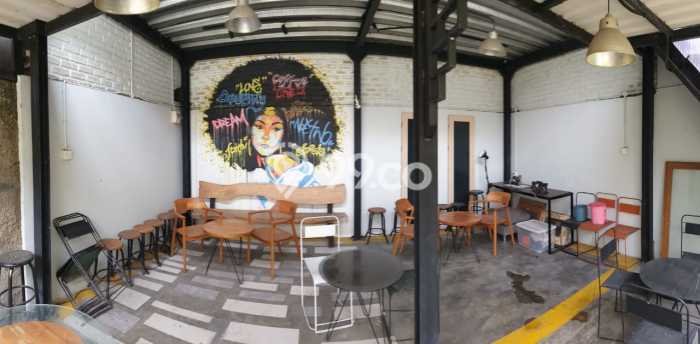 Lokasi Strategis! Dijual Komersial Bisnis di Arcamanik, Bandung Kondisi Baik Lokasi Strategis! Dijual Komersial Bisnis di Arcamanik, Bandung Kondisi Baik