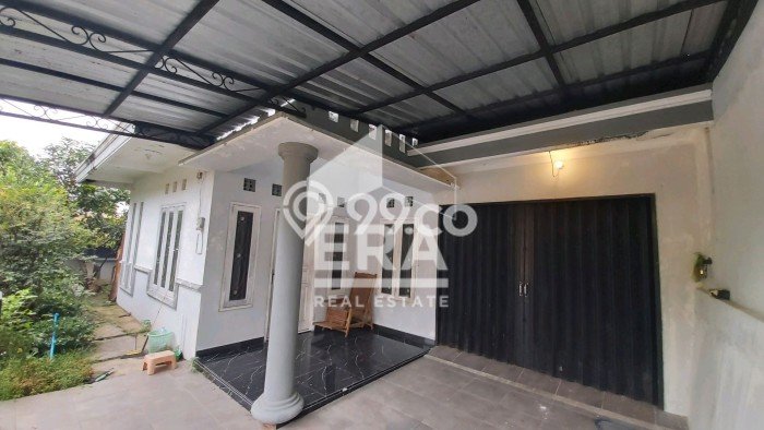 For Sale Rumah 4 Kamar Lokasi Ideal Nyaman dan Strategis di Ungaran Barat For Sale Rumah 4 Kamar Lokasi Ideal Nyaman dan Strategis di Ungaran Barat