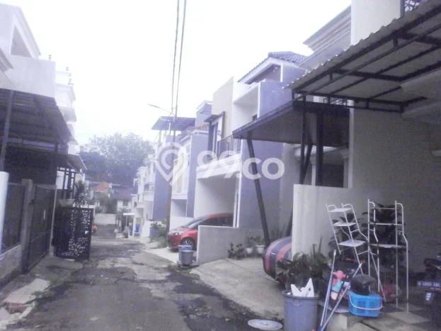 Disewakan! Rumah 3 Kamar Tidur &
3 Kamar Mandi di Ciganjur, Jakarta Selatan Disewakan! Rumah 3 Kamar Tidur &
3 Kamar Mandi di Ciganjur, Jakarta Selatan