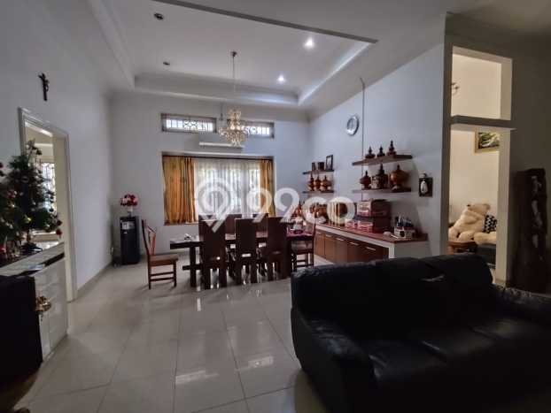 Rumah Mewah LB 300m2 Siap Huni Desain Elegan di Citra Garden, Jakarta Barat Rumah Mewah LB 300m2 Siap Huni Desain Elegan di Citra Garden, Jakarta Barat