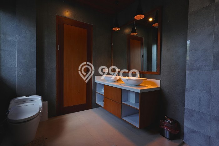 Vila Kawasan , Area 1935m2m², Lokasi Premium Vila Kawasan , Area 1935m2m², Lokasi Premium