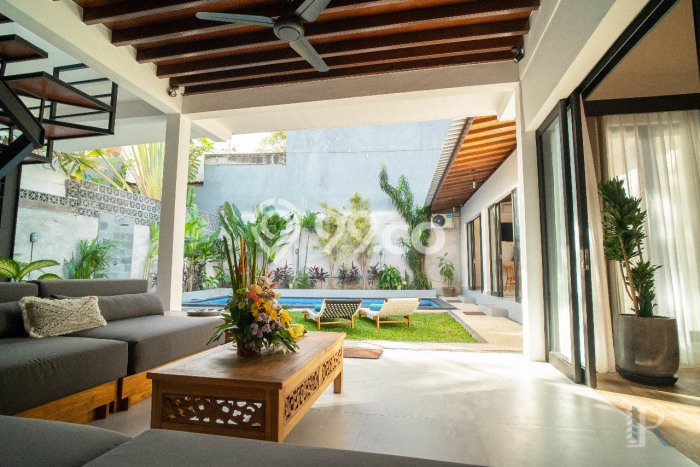 Rumah Elit Modern Tanpa Renovasi di Seminyak Badung Rumah Elit Modern Tanpa Renovasi di Seminyak Badung