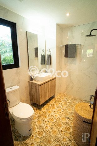 Rumah Elit Modern Tanpa Renovasi di Seminyak Badung Rumah Elit Modern Tanpa Renovasi di Seminyak Badung