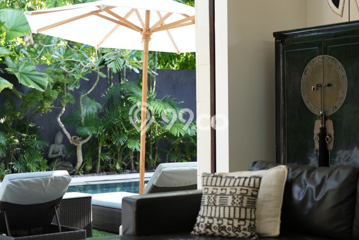 For Sale! Luxury House LT 1150m2 Desain Modern di Seminyak For Sale! Luxury House LT 1150m2 Desain Modern di Seminyak