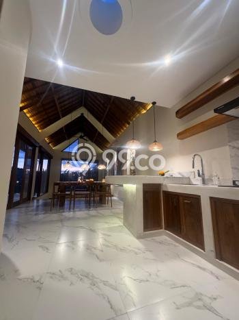 DIJUAL! Vila Kawasan , Luas 200m2m², Akses Mudah Pusat Kota DIJUAL! Vila Kawasan , Luas 200m2m², Akses Mudah Pusat Kota