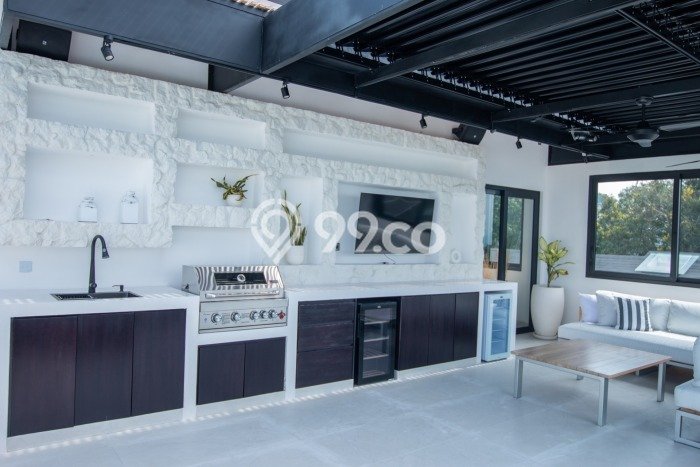 Rumah Elit LB 800m2 Siap Huni Desain Elegan di uluwatu, Badung Rumah Elit LB 800m2 Siap Huni Desain Elegan di uluwatu, Badung