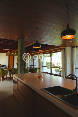 Vila Kawasan , Area 1935m2m², Lokasi Premium Vila Kawasan , Area 1935m2m², Lokasi Premium