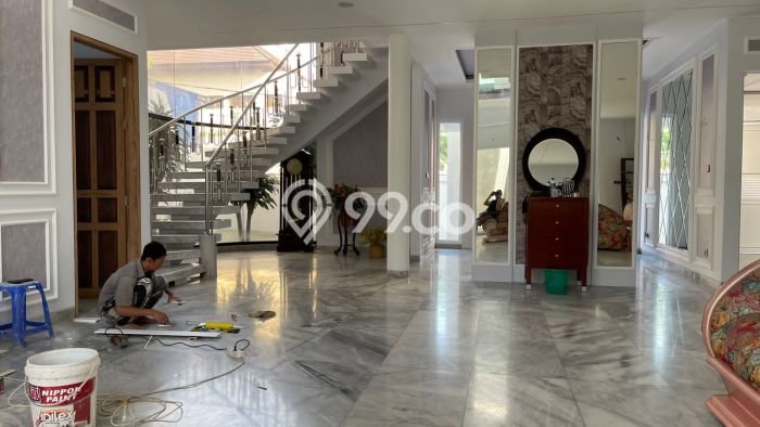 Hunian Impian Keluarga! Rumah Mewah area , Denpasar, Luas 600m2m² LB 750m2m² Hunian Impian Keluarga! Rumah Mewah area , Denpasar, Luas 600m2m² LB 750m2m²