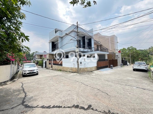 Rumah Strategis LT 133m² / LB 270m² di Pamulang, Dekat Pusat Kota, Tangerang Selatan Rumah Strategis LT 133m² / LB 270m² di Pamulang, Dekat Pusat Kota, Tangerang Selatan