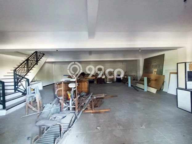 Lokasi Strategis! Dijual Ruko Bisnis di Rungkut, Surabaya Kondisi Baik Lokasi Strategis! Dijual Ruko Bisnis di Rungkut, Surabaya Kondisi Baik