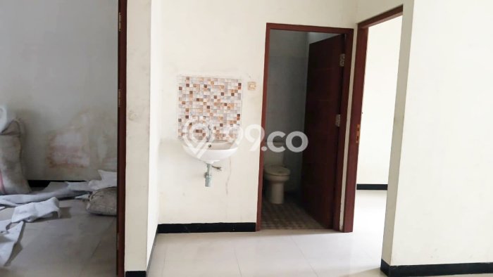 For Sale! Luxury House LT 323m2 Desain Elegan di Kendangsari For Sale! Luxury House LT 323m2 Desain Elegan di Kendangsari