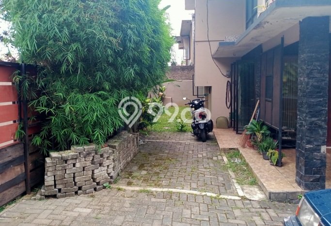 Rumah Siap Huni Dalam Komplek Lokasi Strategis di Jurang Mangu Rumah Siap Huni Dalam Komplek Lokasi Strategis di Jurang Mangu