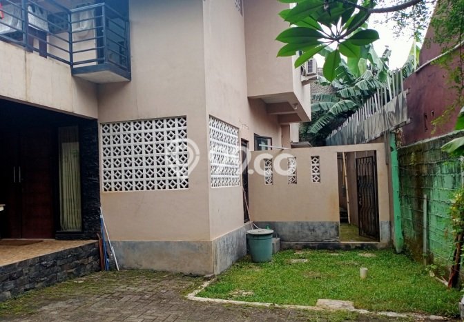 Rumah Siap Huni Dalam Komplek Lokasi Strategis di Jurang Mangu Rumah Siap Huni Dalam Komplek Lokasi Strategis di Jurang Mangu