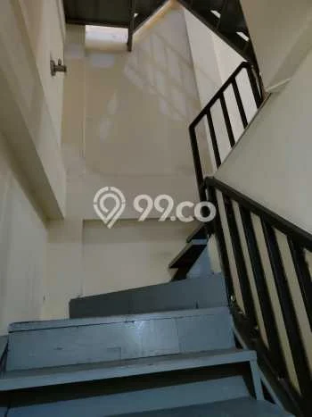 Ruko Dijual di Jakarta Selatan LT 45m2 & LB 130m2 Lokasi Terbaik! Ruko Dijual di Jakarta Selatan LT 45m2 & LB 130m2 Lokasi Terbaik!