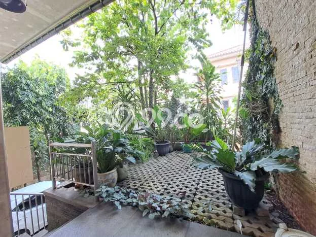 Rumah Elit LB 350m2 Siap Huni Desain Elegan di Pondok Indah, Jakarta Selatan Rumah Elit LB 350m2 Siap Huni Desain Elegan di Pondok Indah, Jakarta Selatan