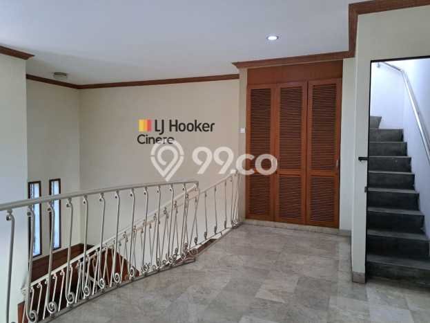 Rumah Elit Modern Tanpa Renovasi di Pondok Indah Jakarta Selatan Rumah Elit Modern Tanpa Renovasi di Pondok Indah Jakarta Selatan