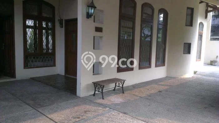 Ready to Use! Premium House LT 210m2 Desain Modern di Cinere Ready to Use! Premium House LT 210m2 Desain Modern di Cinere