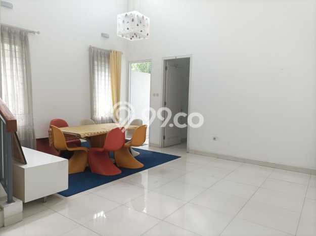 Hunian Elit LB 280m2 Siap Huni Desain Elegan di Lebak Bulus, Jakarta Selatan Hunian Elit LB 280m2 Siap Huni Desain Elegan di Lebak Bulus, Jakarta Selatan