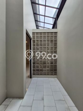 Rumah Elit Modern Tanpa Renovasi di Sektor 9-Bintaro Tangerang Selatan Rumah Elit Modern Tanpa Renovasi di Sektor 9-Bintaro Tangerang Selatan