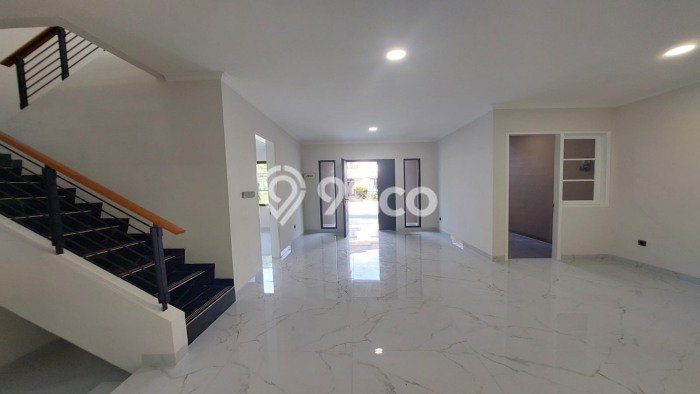 For Sale! Luxury House LT 144m2 Desain Modern di BSD Delatinos For Sale! Luxury House LT 144m2 Desain Modern di BSD Delatinos