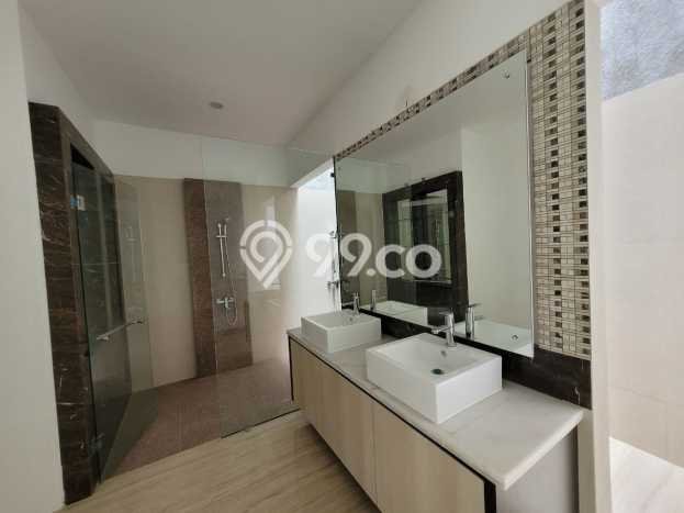 Rumah Elit Modern Tanpa Renovasi di Alam Sutera Tangerang Rumah Elit Modern Tanpa Renovasi di Alam Sutera Tangerang