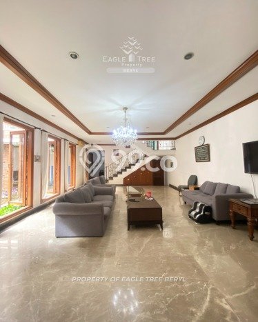 Dijual Rumah Luas Megah Dengan View Eksklusif di Kemang, Jakarta Selatan Dijual Rumah Luas Megah Dengan View Eksklusif di Kemang, Jakarta Selatan
