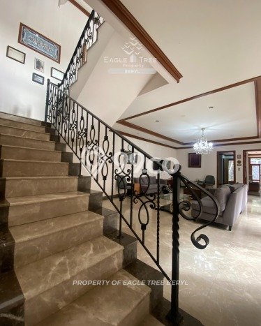 Dijual Rumah Luas Megah Dengan View Eksklusif di Kemang, Jakarta Selatan Dijual Rumah Luas Megah Dengan View Eksklusif di Kemang, Jakarta Selatan
